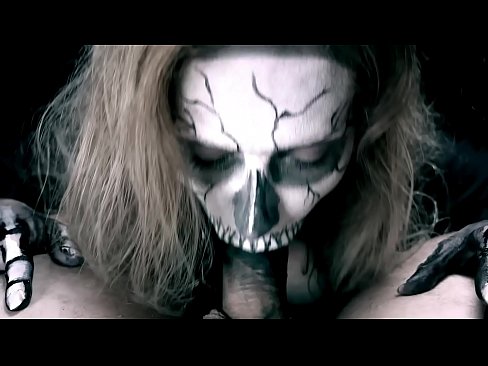 ❤️ ສາວ Demon ດູດ cock ກັບປາກສີດໍາຂອງນາງແລະກືນ cum. ️ ສະຫຼັດ ຢູ່ທີ່ພວກເຮົາ lo.onlyhdporn.ru%